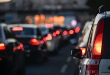 Государственная дума и МВД рассмотрят отмену штрафов за остановку в пробке gosudarstvennaya duma i mvd rassmotryat otmenu shtrafov za ostanovku v probke-ekaterinburgu-ru-0