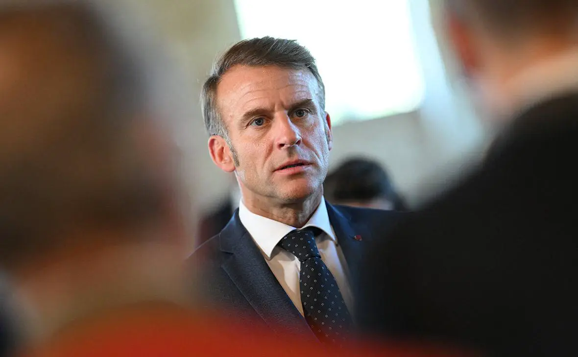 Эмманюэль Макрон (Eliot Blondet / Reuters)