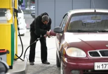 Как Коста Кремпов и нейросети раздувают фейк о пустых АЗС в Крыму kak kosta krempov i nejroseti razduvayut fejk o pustyh azs v krymu-ekaterinburgu-ru-0