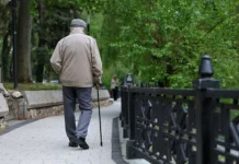 Материальная помощь родителям и отношение россиян к данной поддержке materialnaya pomoshh roditelyam i otnoshenie rossiyan k dannoj podderzhke-ekaterinburgu-ru-0