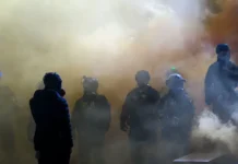 Портленд переживает протесты, о которых рассказывают The Oregonian, RT и Reuters portlend perezhivaet protesty o kotoryh rasskazyvayut i -ekaterinburgu-ru-0