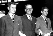 predstavlyaet vdohnovlyayushhij serial o kennedi s majklom fassbenderom i semom shou-ekaterinburgu-ru-0