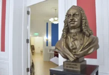 Премьерная постановка династии Акинфия Никитича Демидова в Камерном театре premernaya postanovka dinastii akinfiya nikiticha demidova v kamernom teatre-ekaterinburgu-ru-0