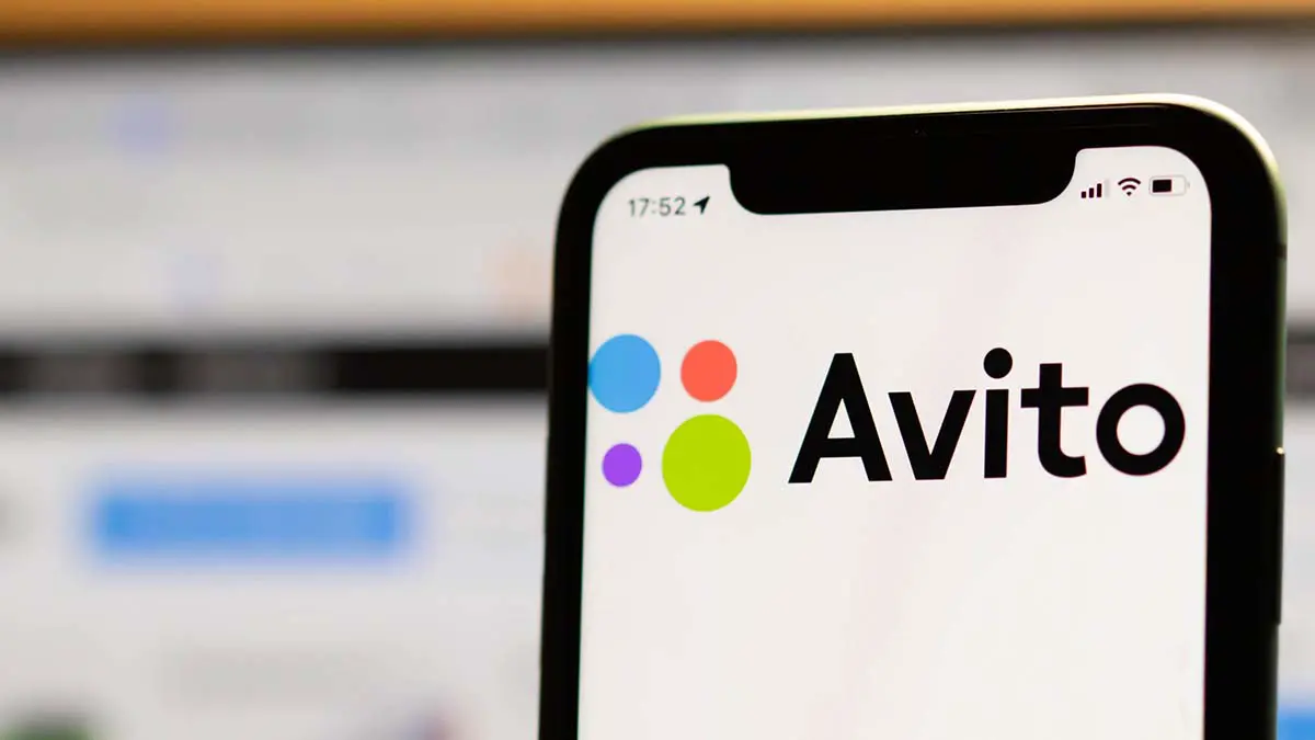 «Чистый хайп»: в «Авито» прокомментировали объявление с украшениями из Лувра 