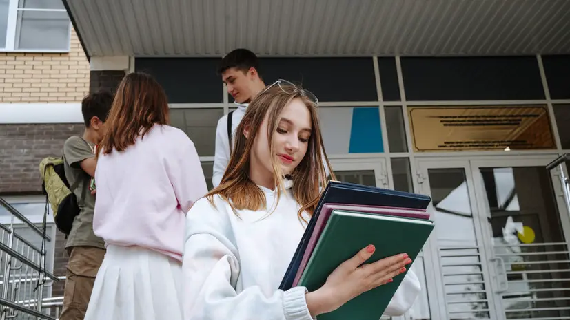 Директор лицея Тхостов: Россия пока не готова к 12-летнему школьному обучению