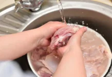 Александр Мясников и Глеб Астафьев объяснили, как безопасно готовить мясо aleksandr myasnikov i gleb astafev obyasnili kak bezopasno gotovit myaso-ekaterinburgu-ru-0