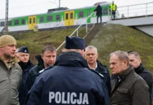 donald tusk raskryvaet zagovor na zheleznoj doroge mezhdu polshej i ukrainoj-ekaterinburgu-ru-0