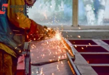 pozhar v ryazani stal urokom demontazhnyh rabot s ushherbom v 7 millionov rublej-ekaterinburgu-ru-0