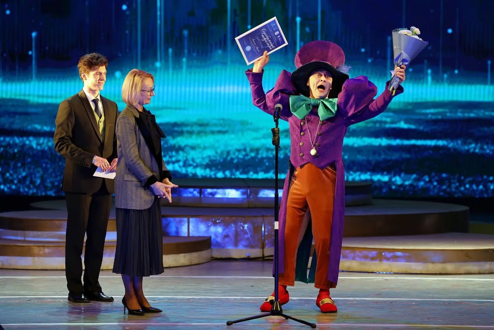 Трофимов, Белаш и Марченко открывают церемонию «Серебряного Медальона» во Владивостоке-0