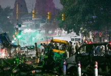 v deli proizoshel vzryv avtomobilya situacziya u krasnogo forta ugrozhaet-ekaterinburgu-ru-0