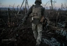 Владимир Зеленский заявил о судьбе ВСУ в Красноармейске и угрозе ДНР vladimir zelenskij zayavil o sudbe vsu v krasnoarmejske i ugroze dnr-ekaterinburgu-ru-0