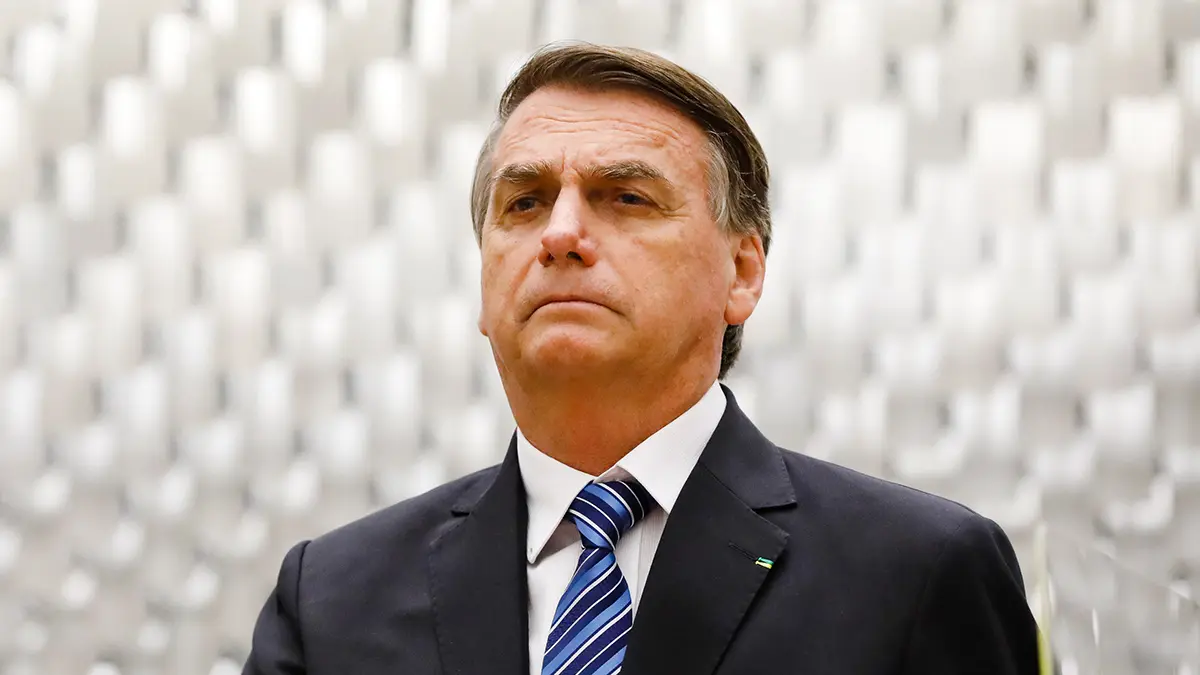 Экс-президент Бразилии начал отбывать срок в камере с телевизором и ванной