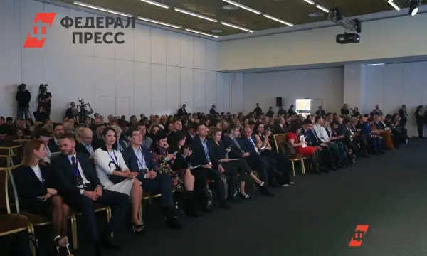 Антон Котяков вручил премии героям труда в Кремле и Минтруде России-0