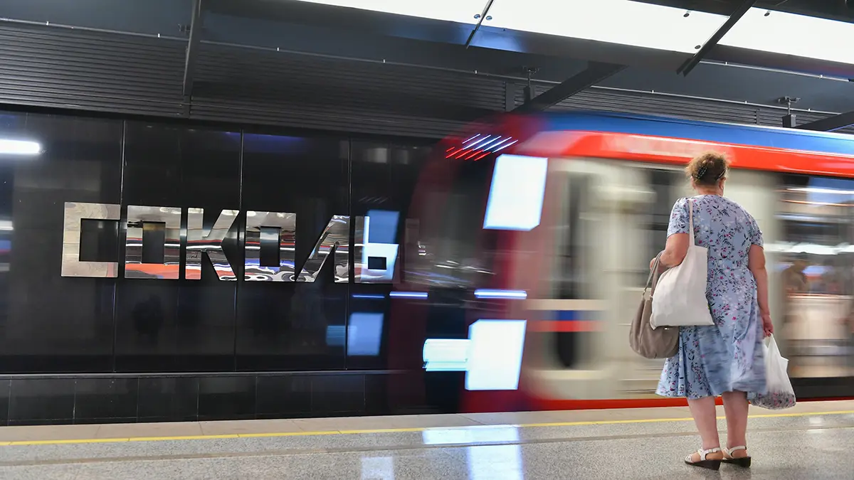 Первый в России беспилотный поезд метро готовится к выходу на пути