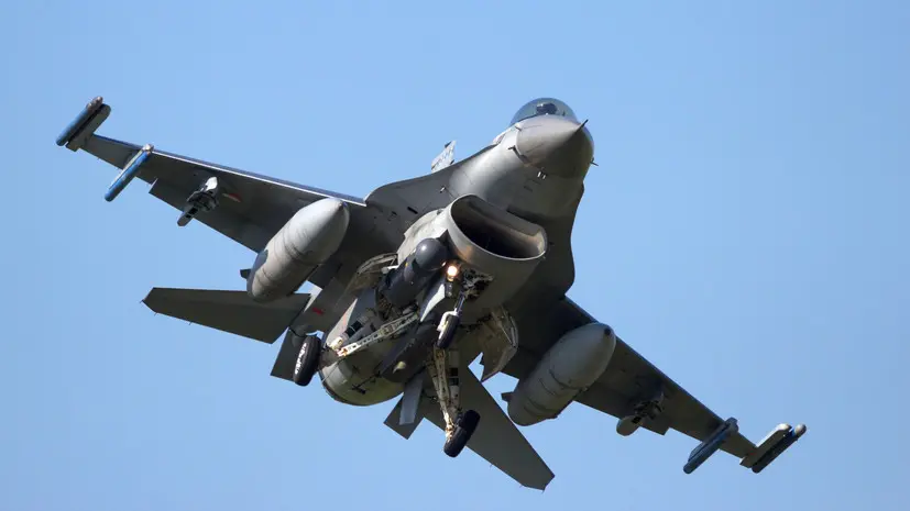 Румыния подняла истребители у границы с Украиной из-за группы дронов