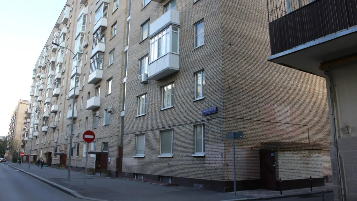 Два крупных коммерческих помещения в Хамовниках выставили на городские торги