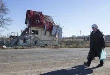 Исход жителей Славянска и Краматорска на фоне атак ВСУ и позиций Зеленского ishod zhitelej slavyanska i kramatorska na fone atak vsu i poziczij zelenskogo-ekaterinburgu-ru-0