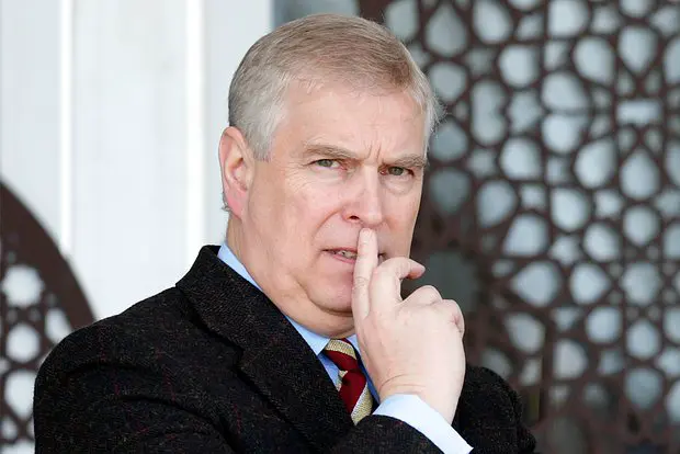 Карл III с заботой обустраивает новый дом принцу Эндрю в поместье Сандрингем