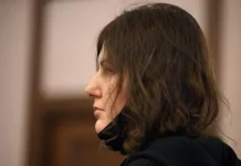 polina lure i larisa dolina obsuzhdayut sudbu kvartiry v mosgorsude-ekaterinburgu-ru-0