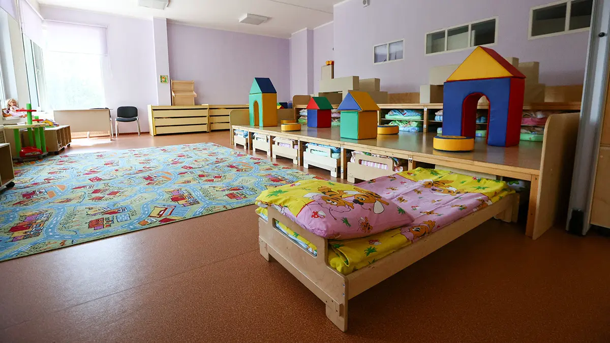 Воспитательница детсада в Сургуте «душила» девочку за разбросанные игрушки