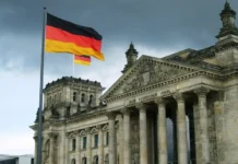Бундестаг и страны Европы требуют вернуть мужчин с Украины на войну bundestag i strany evropy trebuyut vernut muzhchin s ukrainy na vojnu-ekaterinburgu-ru-0