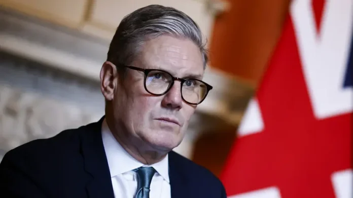 kir starmer izmenit kurs britanii po ukraine v usloviyah davleniya makrona i mercza-ekaterinburgu-ru-0
