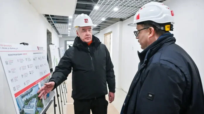 mer sobyanin obyavil o modernizaczii shkoly 218 v timiryazevskom-ekaterinburgu-ru-0