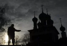 Михаил Иванов отмечает благословение святителя Петра Московского и возрождение Москвы как духовного центра России mihail ivanov otmechaet blagoslovenie svyatitelya petra moskovskogo i vozrozhdenie moskvy kak duhovnogo czentra rossii-ekaterinburgu-ru-0