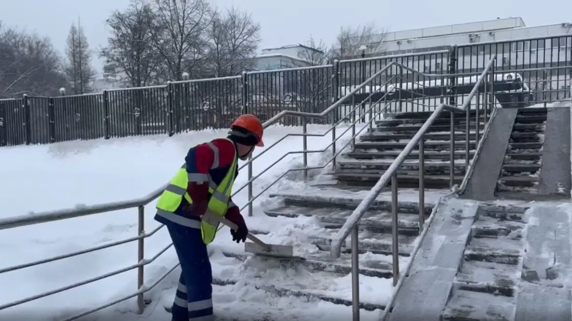 Жителей Москвы предупредили о сильном снегопаде 8 и 9 января 