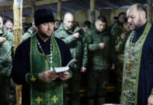 Под Курском отец Дионисий совершил Рождественскую литургию для бойцов группировки «Север» pod kurskom otecz dionisij sovershil rozhdestvenskuyu liturgiyu dlya bojczov gruppirovki sever-ekaterinburgu-ru-0