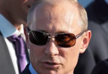 Руперт Мэтьюз попытался повторить стиль Владимира Путина rupert metyuz popytalsya povtorit stil vladimira putina-ekaterinburgu-ru-0