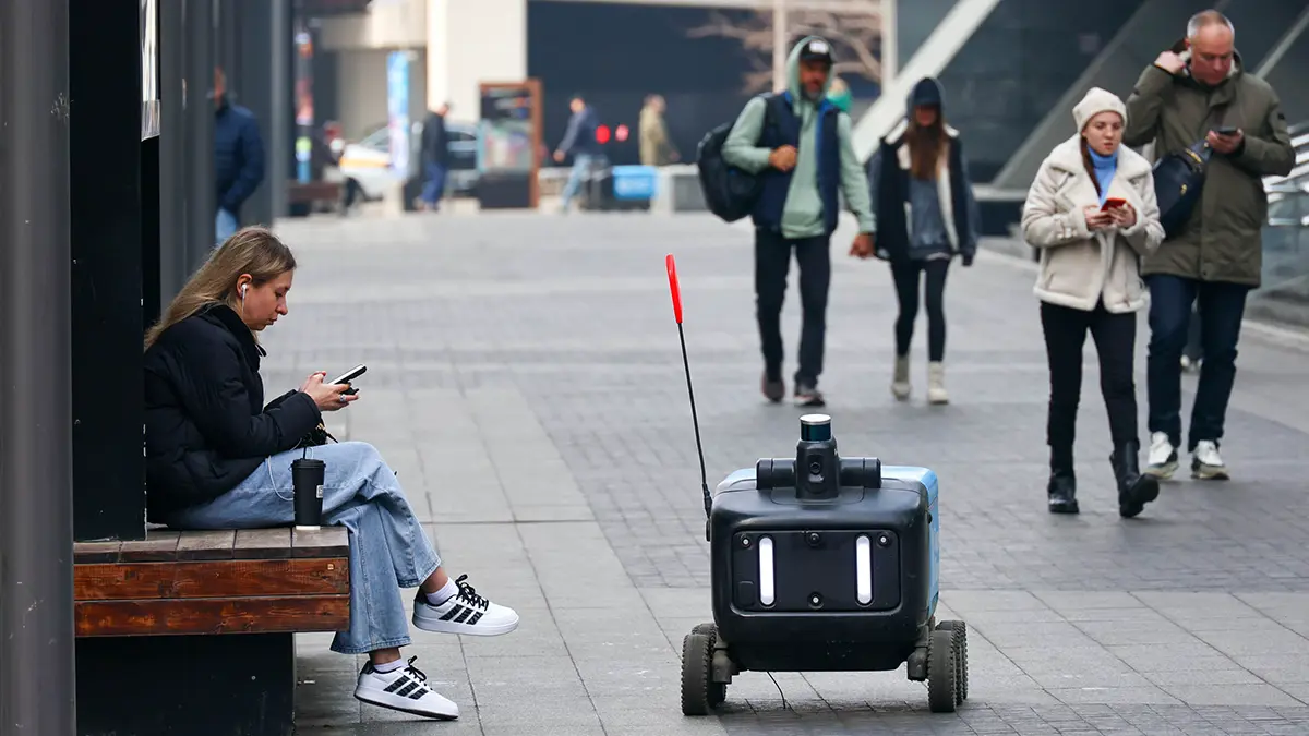 Собянин: До конца года число роботов-доставщиков в Москве достигнет 2-3 тысяч