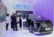 8 i   lidiruyut v roste prodazh minivenov rossii-ekaterinburgu-ru-0