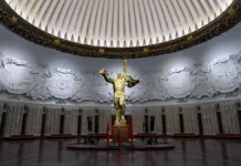 8 марта в Музее Победы бесплатный вход для женщин и музыка Дунаевского 8 marta v muzee pobedy besplatnyj vhod dlya zhenshhin i muzyka dunaevskogo-ekaterinburgu-ru-0