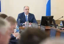 Денис Паслер раскрыл планы обновления школ и лагерей Свердловской области denis pasler raskryl plany obnovleniya shkol i lagerej sverdlovskoj oblasti-ekaterinburgu-ru-0