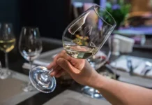 eksport vina iz franczii italii i latvii v rf rekordno vyros-ekaterinburgu-ru-0