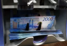 Где россияне зарабатывают больше 100 тысяч: финансы, IT, страхование gde rossiyane zarabatyvayut bolshe 100 tysyach finansy strahovanie-ekaterinburgu-ru-0