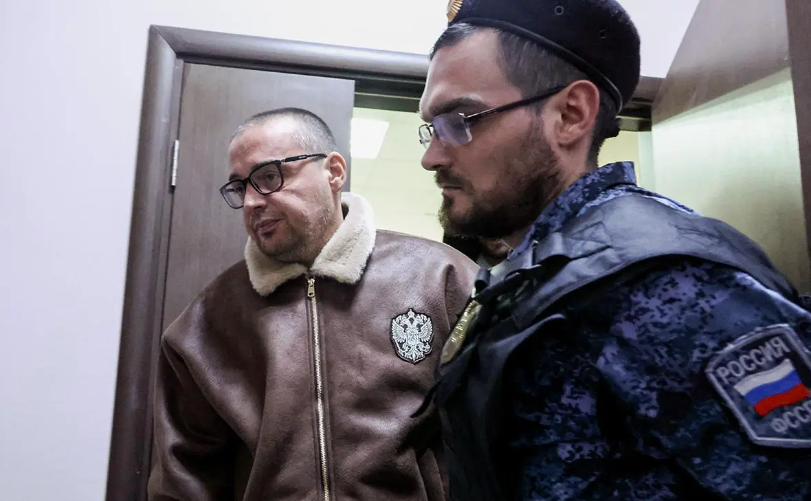 Рэпер Алексей Долматов (Гуф) (слева) (Сергей Фадеичев / ТАСС)