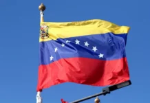 Венесуэла: Делси Родригес отправила первую партию топлива venesuela delsi rodriges otpravila pervuyu partiyu topliva-ekaterinburgu-ru-0