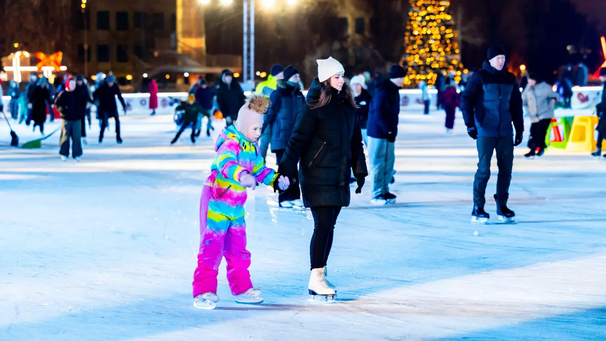Масштабная игра в снежки прошла во Дворце пионеров на Воробьевых горах
