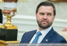 Джей Ди Вэнс о взгляде на НЛО, упоминал Байдена и Обаму dzhej di vens o vzglyade na nlo upominal bajdena i obamu-ekaterinburgu-ru-0