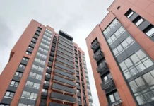 Москва: Ефимов и Соловьева о ходе уверенной реновации и переселения moskva efimov i soloveva o hode uverennoj renovaczii i pereseleniya-ekaterinburgu-ru-0