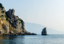 v turczii na beregu chernogo morya najden bespilotnyj kater ryadom s ordu-ekaterinburgu-ru-0