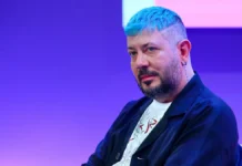 artemij lebedev izvinilsya pered olesej ivanchenko posle konflikta-ekaterinburgu-ru-0