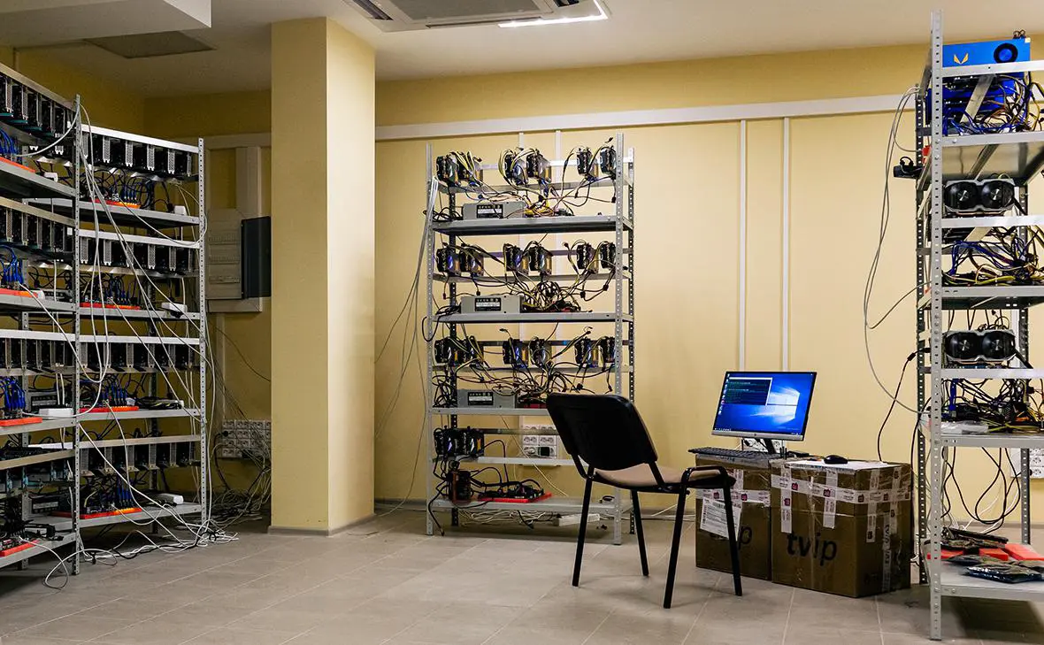 Оборудование для майнинга (Регина Уразаева для РБК)