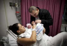 vvodit novye mery dlya borby s rodilnym turizmom v ssha-ekaterinburgu-ru-0