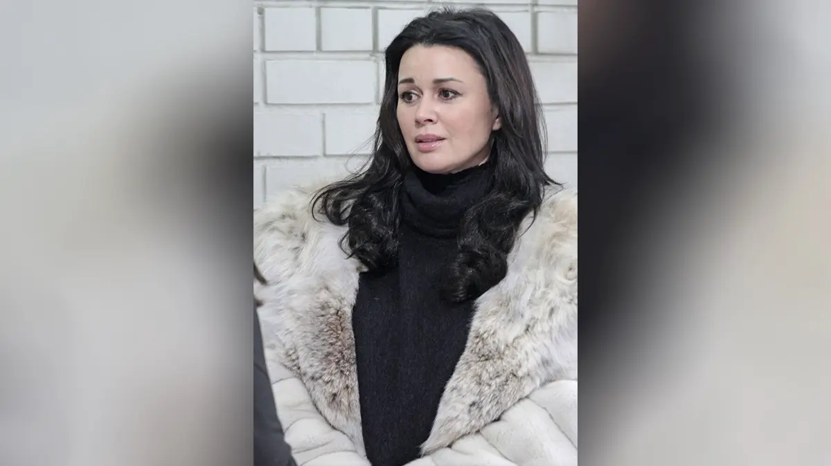 «Боль утраты не становится меньше»: дочь Анастасии Заворотнюк обратилась к маме