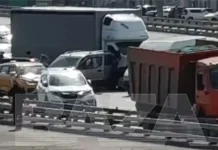 deptrans podtverdil deti poluchili pomoshh posle dtp s kamazom na mkad-ekaterinburgu-ru-0