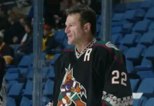Клод Лемьё четырежды выигрывал Кубок Стэнли в НХЛ klod lemyo chetyrezhdy vyigryval kubok stenli v nhl-ekaterinburgu-ru-0