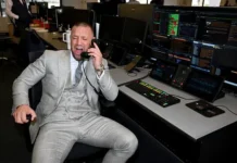 Конор Макгрегор эффектно вернулся в UFC с новыми вызовами konor makgregor effektno vernulsya v s novymi vyzovami-ekaterinburgu-ru-0